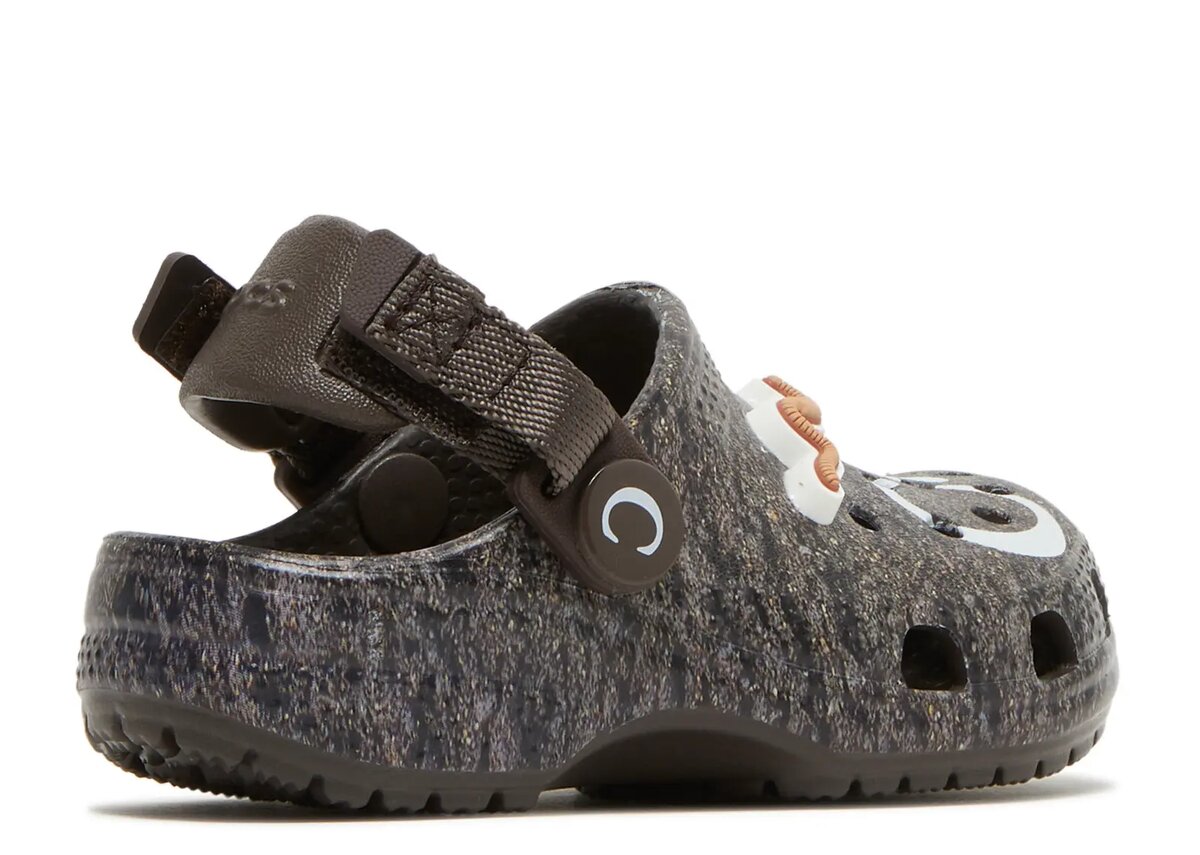 Anwar Carrots x Zuecos Kids «Soil – Espresso» Anwar Carrots x Zuecos Kids «Soil – Espresso»