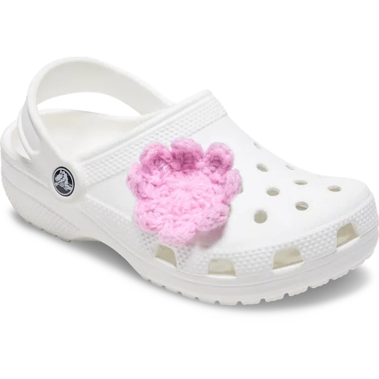 Colgantes Jibbitz™ de flor rosa claro de ganchillo Colgantes Jibbitz™ de flor rosa claro de ganchillo