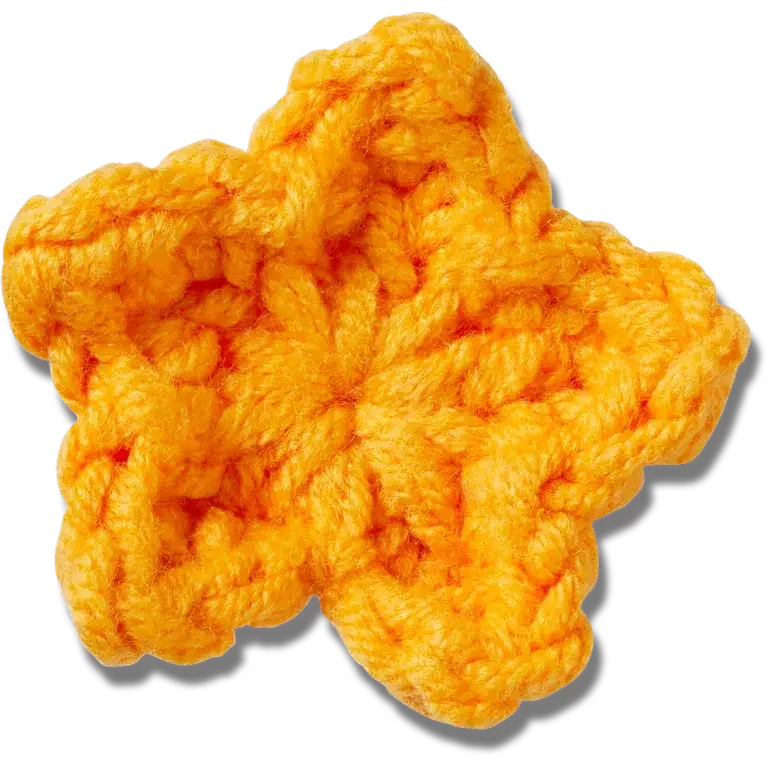 Colgantes Jibbitz «Estrella naranja» de ganchillo artesanal Colgantes Jibbitz «Estrella naranja» de ganchillo artesanal
