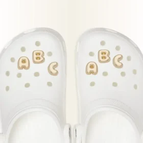 Colgantes Jibbitz™ «Gold Bubble Letter a»