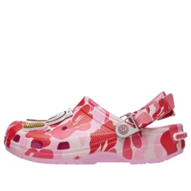Crocs x A Bathing Ape: zueco «Carnation»