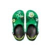 Crocs x Ron English All-Terrain Zueco «Area 54 Green Galaxy»