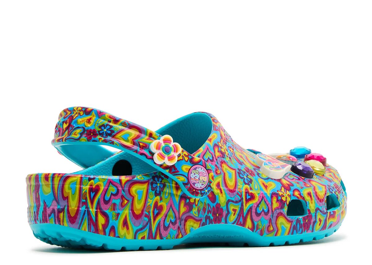 Lisa Frank x Classic Clog Kids «Digital Aqua Multi Hearts» Lisa Frank x Classic Clog Kids «Digital Aqua Multi Hearts»