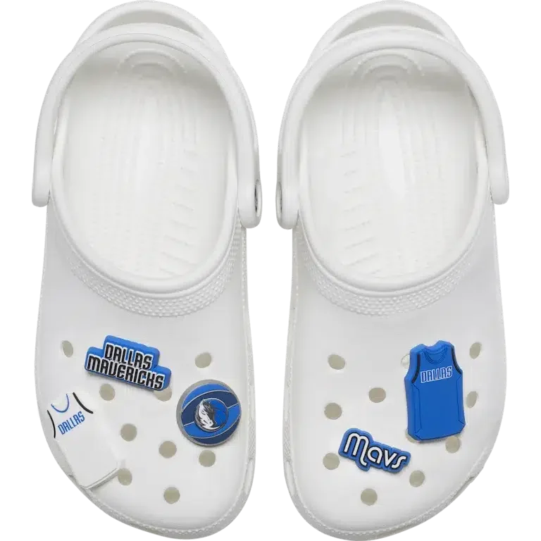Paquete de 5 colgantes Jibbitz™ de los Dallas Mavericks de la NBA Paquete de 5 colgantes Jibbitz™ de los Dallas Mavericks de la NBA