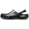 Pleasures x Classic Clog «Skeleton – Brilla en la oscuridad»