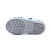 Sandalias con estampado en gris claro