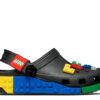 Zueco «Black Multi» de la colaboración LEGO x Crocs Masterbrand Creativity
