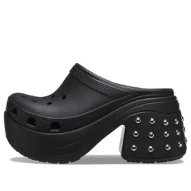 Zuecos Siren con tachuelas «Black»